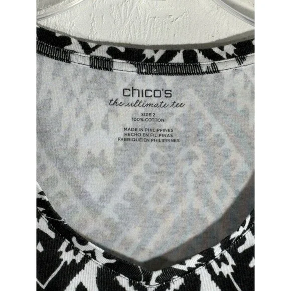 Chicos Black & White Tribal Print Sz 2 Large Woman’s Cotton Blouse V-neck Aztec - Picture 2 of 8
